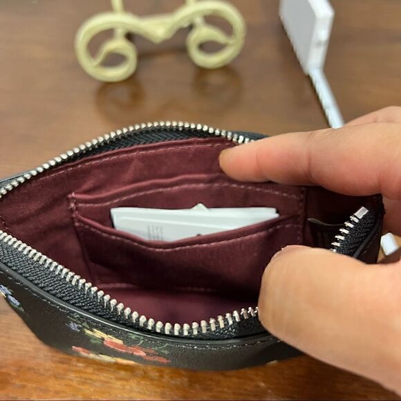 COACH Corner Zip Wristlet In Signature Canvas With Wildflower Print Nwt - Picture 2 of 5